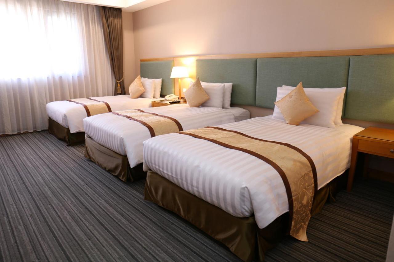 Fushin Hotel - Tainan Exterior photo