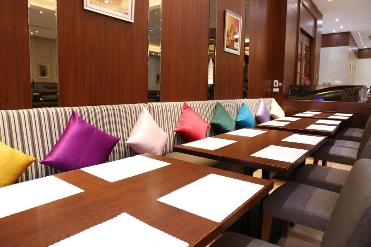 Fushin Hotel - Tainan Exterior photo