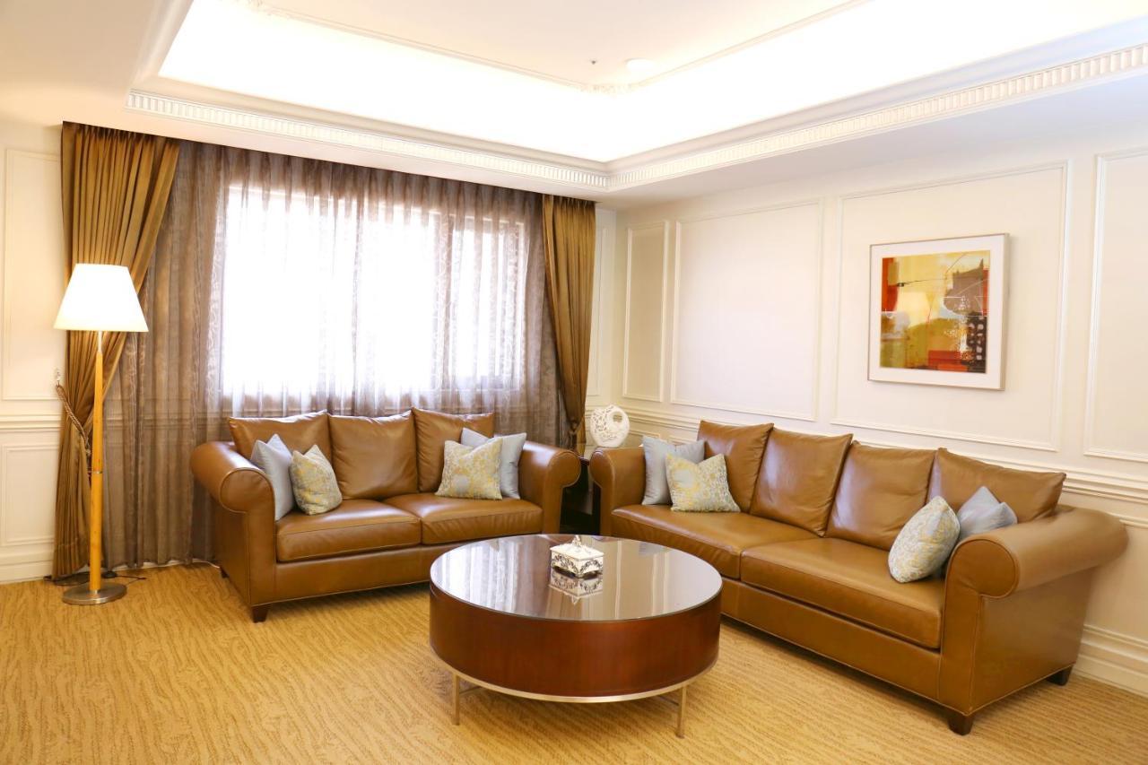 Fushin Hotel - Tainan Exterior photo