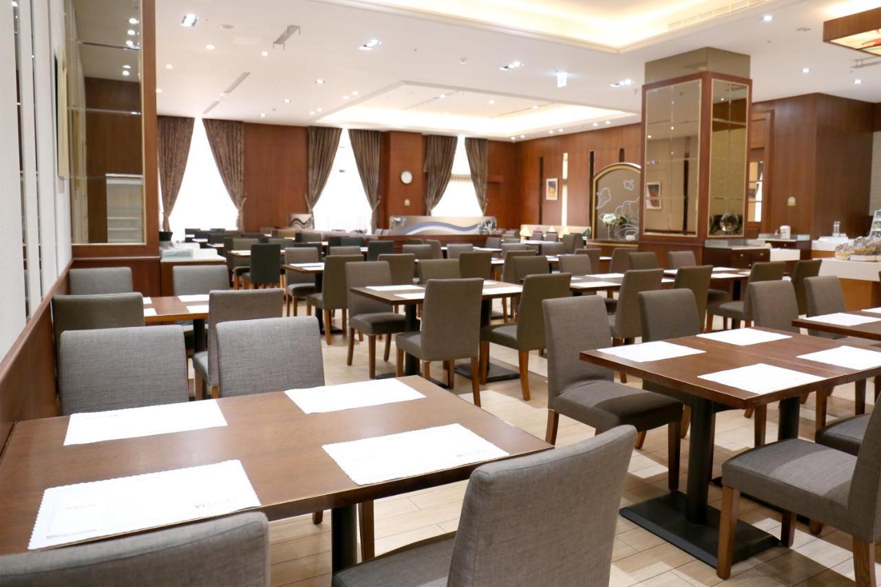 Fushin Hotel - Tainan Exterior photo