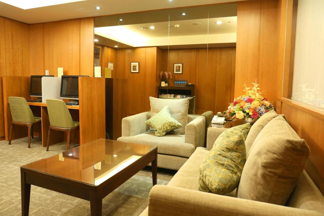 Fushin Hotel - Tainan Exterior photo