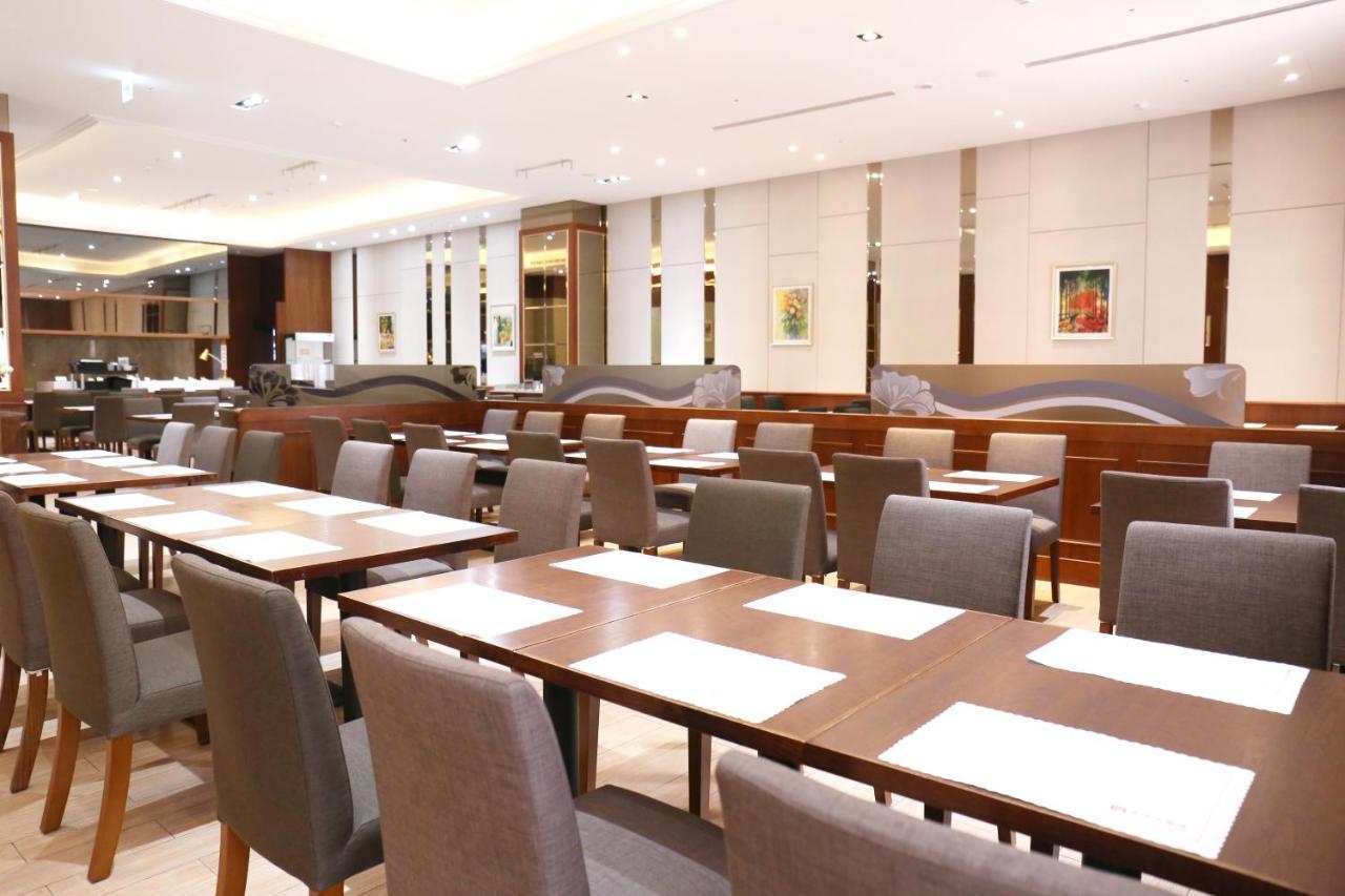 Fushin Hotel - Tainan Exterior photo
